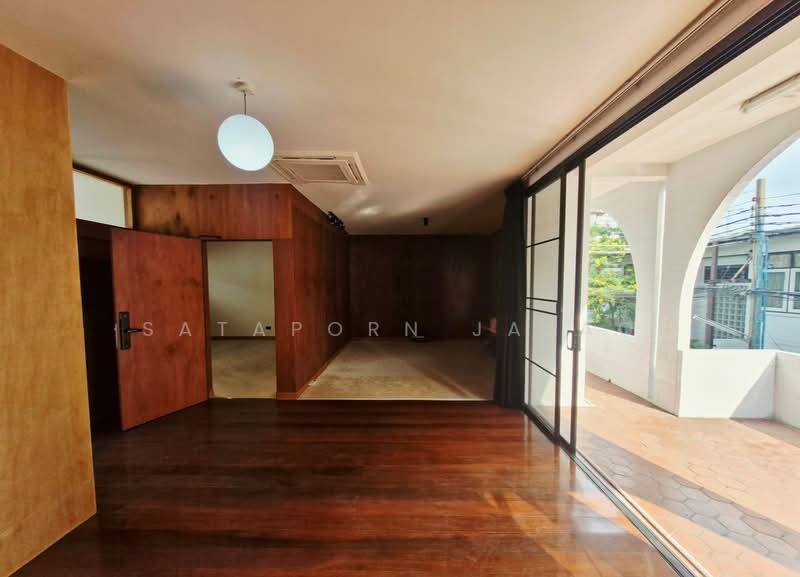 undefined, Bangkok, Khlong Tan Nua, Watthana, Bangkok, 2 Bedrooms, 132 sqm, Townhouse For Rent, by Sataporn Jalao, 500480351 - DDproperty.com