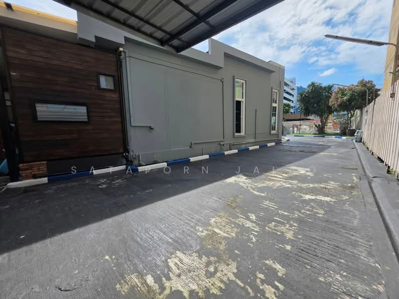 6-BR House, Bangkok, Praborommaharatchawang, Phra Nakhon, Bangkok, 6 Bedrooms, 1,120 sqm, Single Detached House For Sale, by Sataporn Jalao, 500480360 - DDproperty.com