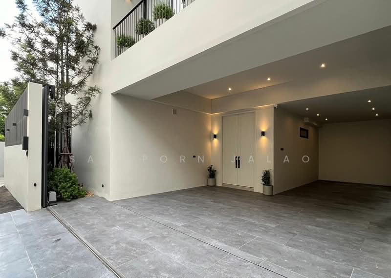 4-BR House, Bangkok, Phra Kanong Nua, Watthana, Bangkok, 4 Bedrooms, 486 sqm, Single Detached House For Sale, by Sataporn Jalao, 500480366 - DDproperty.com