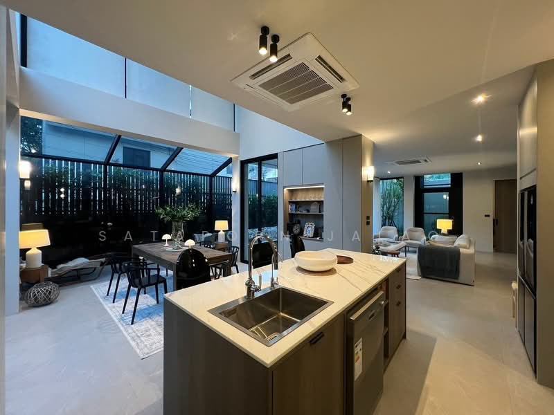 4-BR House, Bangkok, Phra Kanong Nua, Watthana, Bangkok, 4 Bedrooms, 486 sqm, Single Detached House For Sale, by Sataporn Jalao, 500480366 - DDproperty.com