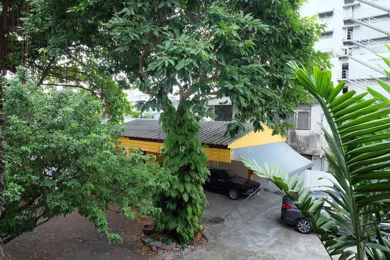 7-BR House, Bangkok, Samsen Nai, Phaya Thai, Bangkok, 7 Bedrooms, 434 sqm, Single Detached House For Sale, by Sataporn Jalao, 500480382 - DDproperty.com