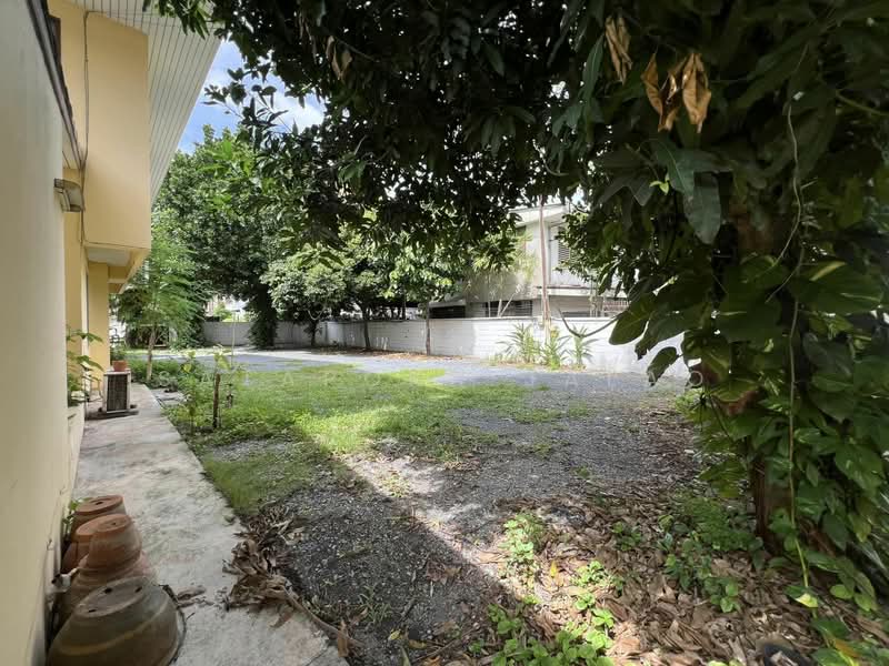7-BR House, Bangkok, Samsen Nai, Phaya Thai, Bangkok, 7 Bedrooms, 434 sqm, Single Detached House For Sale, by Sataporn Jalao, 500480382 - DDproperty.com