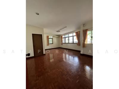 ขาย - บ้าน 7-ห้องนอน, กรุงเทพ