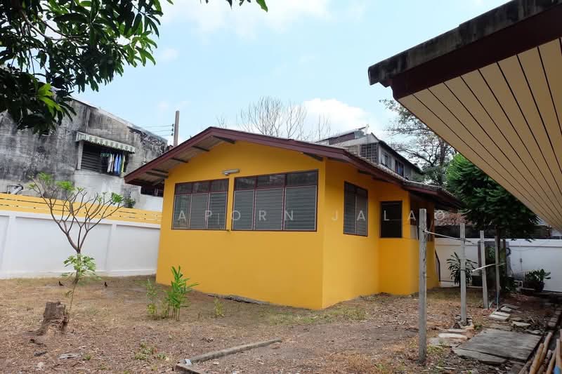 7-BR House, Bangkok, Samsen Nai, Phaya Thai, Bangkok, 7 Bedrooms, 434 sqm, Single Detached House For Sale, by Sataporn Jalao, 500480382 - DDproperty.com