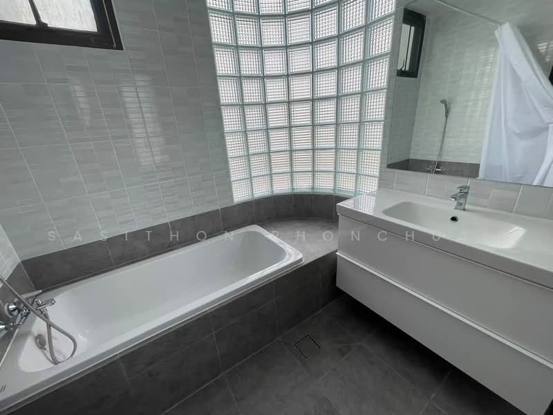 P.R. Home 3, Bangkok, 39-3 Soi Torsak, Khlong Tan Nua, Watthana, Bangkok, 3 Bedrooms, 300 sqm, Apartment For Rent, by Sasithon Phonchuai, 500480394 - DDproperty.com