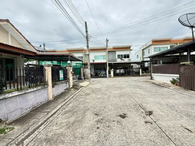 ปลวกแดง, Rayong, Pluak Daeng, Rayong, 2 Bedrooms, 88 sqm, Semi-Detached House (Twin House) For Sale, by พรรณราย นันตะสุข, 500480406 - DDproperty.com