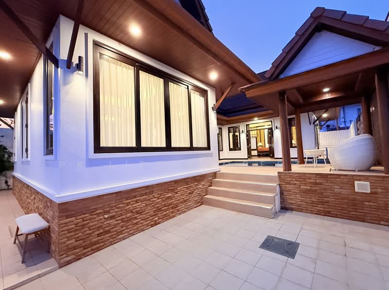 8R0172 Pool villa for rent 2 bedroom 2 bathroom 59,000/month at chalong have fully furnished, Phuket, Chalong, Muang Phuket, Phuket, 2 Bedrooms, 200 sqm, Villa For Rent, by PK LIFE Property, 500480442 - DDproperty.com