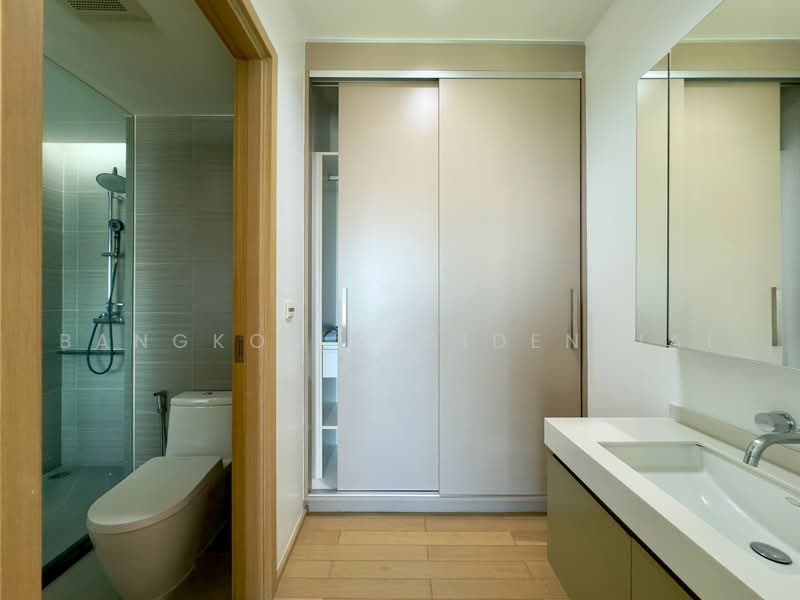 Siri At Sukhumvit, Bangkok, 902 Sukhumvit Road, Phra Kanong, Khlong Toei, Bangkok, 2 Bedrooms, 70 sqm, Condo For Rent, by Bangkok Residential, 500480475 - DDproperty.com