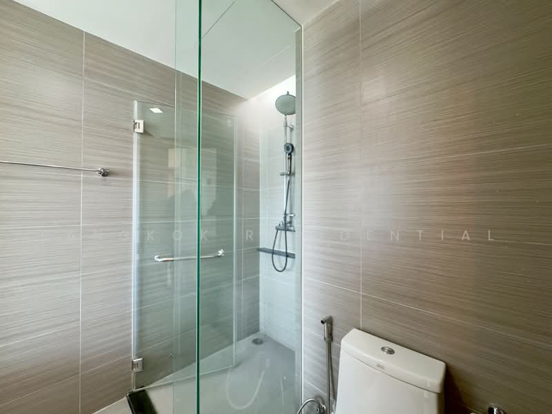 Siri At Sukhumvit, Bangkok, 902 Sukhumvit Road, Phra Kanong, Khlong Toei, Bangkok, 2 Bedrooms, 70 sqm, Condo For Rent, by Bangkok Residential, 500480475 - DDproperty.com