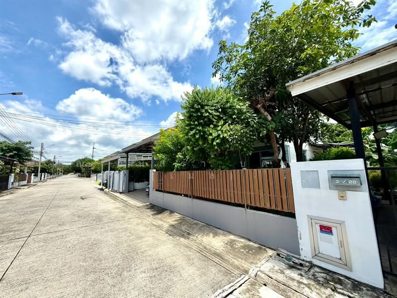 Inizio Rangsit-Klong 3, Pathum Thani, Liab Klong Sam Road, Khlong Sam, Khlong Luang, Pathum Thani, 3 Bedrooms, 200 sqm, Single Detached House For Sale, by คุณ วีนัสรา บุตรพา (เมล), 500480497 - DDproperty.com