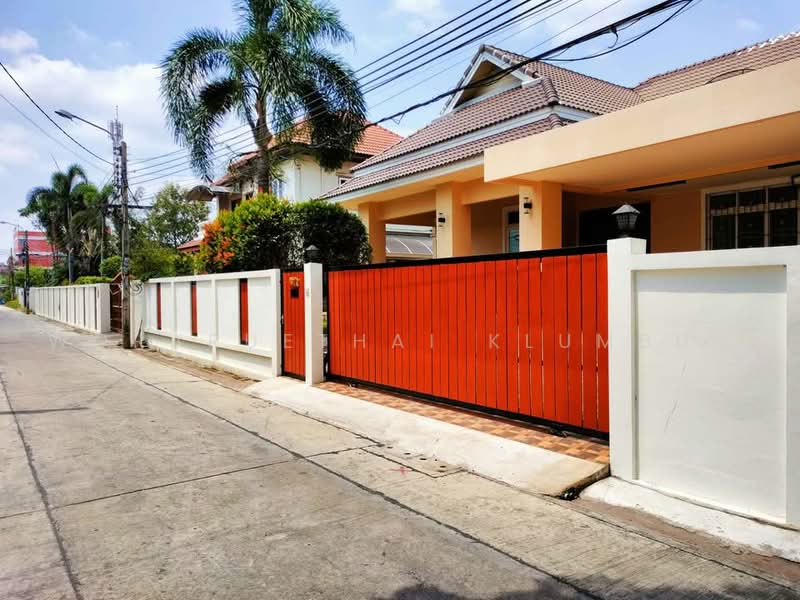 3-BR House, Bangkok, Bang Waek, Phasi Charoen, Bangkok, 3 Bedrooms, 150 sqm, Single Detached House For Sale, by Woraruethai Klumbun, 500480520 - DDproperty.com