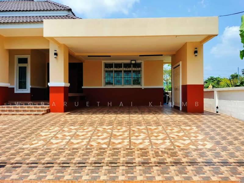 3-BR House, Bangkok, Bang Waek, Phasi Charoen, Bangkok, 3 Bedrooms, 150 sqm, Single Detached House For Sale, by Woraruethai Klumbun, 500480520 - DDproperty.com