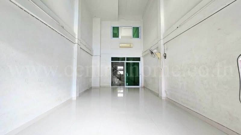 ย่านตลาดไท, Pathum Thani, เทพกุญชร 2, Khlong Nung, Khlong Luang, Pathum Thani, , 400 sqm, Shophouse For Sale, by คุณ ศันสนีย์ ( เก๋ ), 500480578 - DDproperty.com