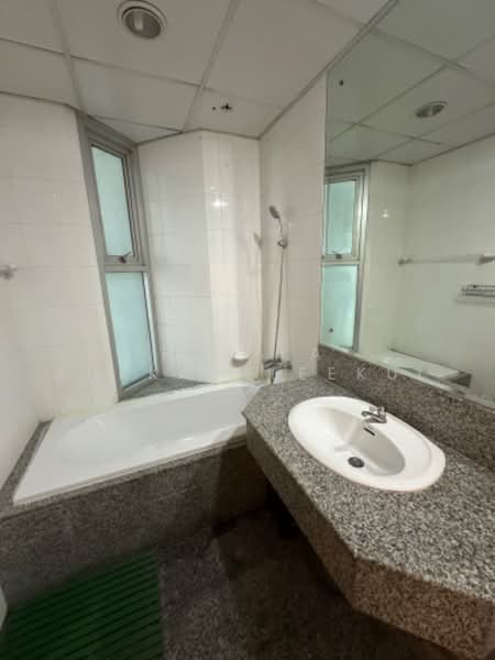 Sathorn House, Bangkok, Sathorn, Silom, Bang Rak, Bangkok, 2 Bedrooms, 53 sqm, Condo For Sale, by Pemika Aukkaraleekul, 500480582 - DDproperty.com
