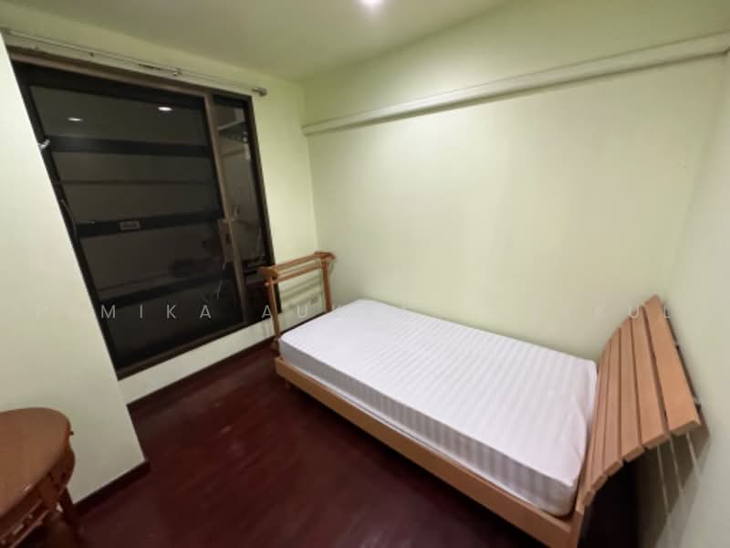 Sathorn House : สาธร เฮ้าส์, กรุงเทพ, สาทรเหนือ, สีลม, บางรัก, กรุงเทพ, 53 ตร.ม., คอนโด ขาย, โดย Pemika Aukkaraleekul, 500480582 - DDproperty.com