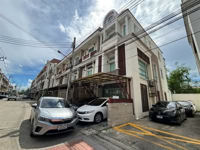 ขาย - พรีเมี่ยม เพลส 3 เอกมัย-รามอินทรา (Premium Place 3 Ekamai-Ramindra), กรุงเทพ