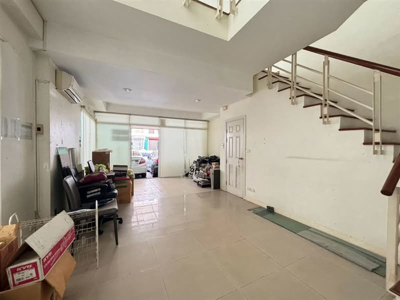 พรีเมี่ยม เพลส 3 เอกมัย-รามอินทรา (Premium Place 3 Ekamai-Ramindra), กรุงเทพ, ถนนนวลจันทร์, คลองกุ่ม, บึงกุ่ม, กรุงเทพ, 150 ตร.ม., ทาวน์เฮ้าส์ ขาย, โดย คุณ พรทิพย์ จันทร์หา (ปุ๋ย), 500480592 - DDproperty.com