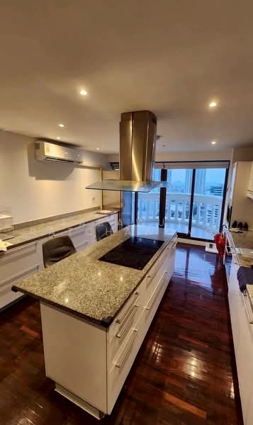 State Tower, Bangkok, 1055 Silom Road, Silom, Bang Rak, Bangkok, 2 Bedrooms, 267 sqm, Condo For Rent, by Sarawut Ratchawong, 500480603 - DDproperty.com