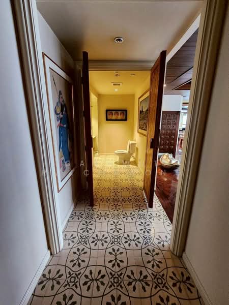 State Tower, Bangkok, 1055 Silom Road, Silom, Bang Rak, Bangkok, 2 Bedrooms, 267 sqm, Condo For Rent, by Sarawut Ratchawong, 500480603 - DDproperty.com