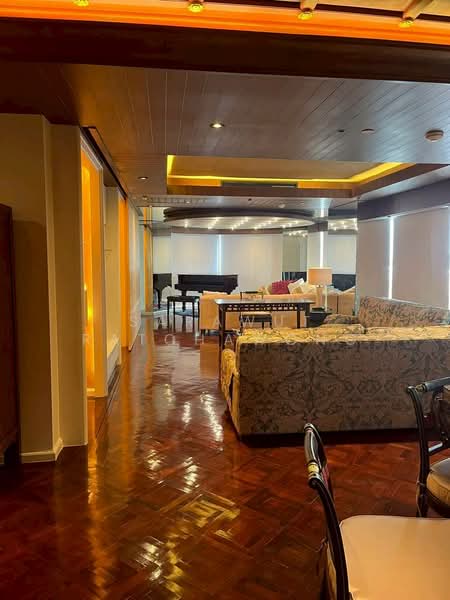 State Tower, Bangkok, 1055 Silom Road, Silom, Bang Rak, Bangkok, 2 Bedrooms, 267 sqm, Condo For Rent, by Sarawut Ratchawong, 500480603 - DDproperty.com