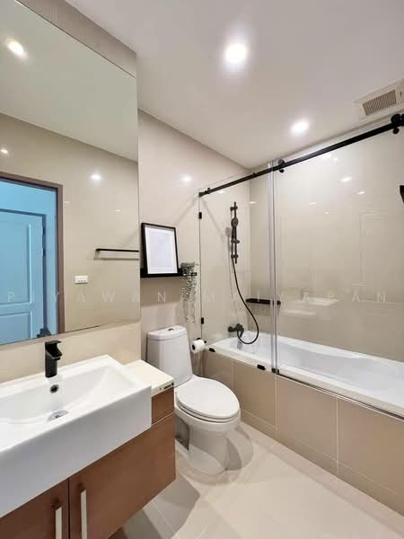 Noble Refine, Bangkok, Soi Sukhumvit 26, Sukhumvit Road, Khong Tan, Khlong Toei, Bangkok, 1 Bedroom, 51 sqm, Condo For Rent, by Piyawan Maiyapan, 500480607 - DDproperty.com