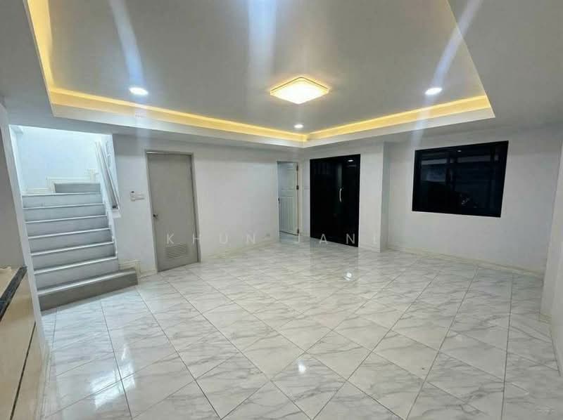โฮมออฟฟิศ ให้เช่า ลาดพร้าว 80 (SPSJP587), กรุงเทพ, ลาดพร้าว 80, วังทองหลาง, วังทองหลาง, กรุงเทพ, 300 ตร.ม., ตึกแถว-อาคารพาณิชย์ ให้เช่า, โดย Khun Jane, 500480621 - DDproperty.com