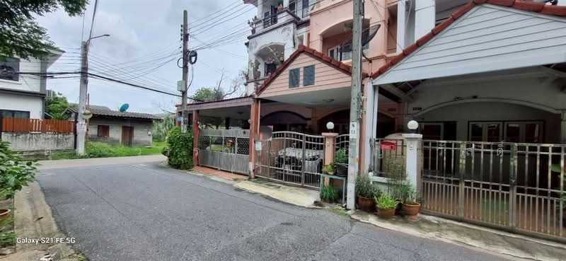 ทาวน์โฮม 3 ชั้น 18.4 ตร.ว. ใกล้ห้างเซ็นทรัลลาดพร้าว ซอยลาดพร้าว47 (สะพาน2), กรุงเทพ, ถนนลาดพร้าว, สะพานสอง, วังทองหลาง, กรุงเทพ, 130 ตร.ม., ทาวน์เฮ้าส์ ขาย, โดย คุณ วรรณรัช บุญสวัสดิ์ (วิน), 500480646 - DDproperty.com