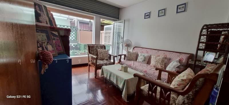 ทาวน์โฮม 3 ชั้น 18.4 ตร.ว. ใกล้ห้างเซ็นทรัลลาดพร้าว ซอยลาดพร้าว47 (สะพาน2), กรุงเทพ, ถนนลาดพร้าว, สะพานสอง, วังทองหลาง, กรุงเทพ, 130 ตร.ม., ทาวน์เฮ้าส์ ขาย, โดย คุณ วรรณรัช บุญสวัสดิ์ (วิน), 500480646 - DDproperty.com