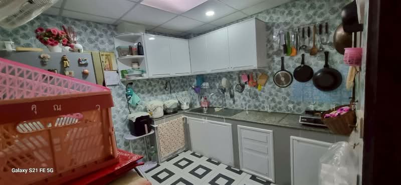 ทาวน์โฮม 3 ชั้น 18.4 ตร.ว. ใกล้ห้างเซ็นทรัลลาดพร้าว ซอยลาดพร้าว47 (สะพาน2), กรุงเทพ, ถนนลาดพร้าว, สะพานสอง, วังทองหลาง, กรุงเทพ, 130 ตร.ม., ทาวน์เฮ้าส์ ขาย, โดย คุณ วรรณรัช บุญสวัสดิ์ (วิน), 500480646 - DDproperty.com