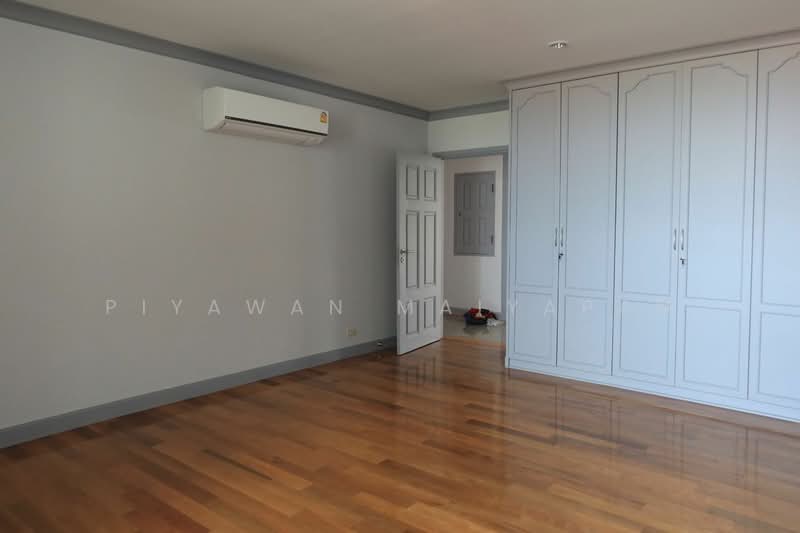Ruamsuk Condominium, Bangkok, 12 Soi Athakravi, Khong Tan, Khlong Toei, Bangkok, 4 Bedrooms, 330 sqm, Condo For Rent, by Piyawan Maiyapan, 500480649 - DDproperty.com