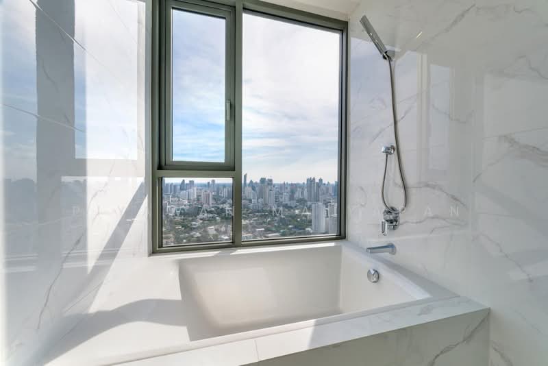 Cloud Thonglor-Phetchaburi, Bangkok, 1986 New Petchaburi Road, Bang Kapi, Huai Khwang, Bangkok, 1 Bedroom, 38 sqm, Condo For Sale, by Piyawan Maiyapan, 500480683 - DDproperty.com