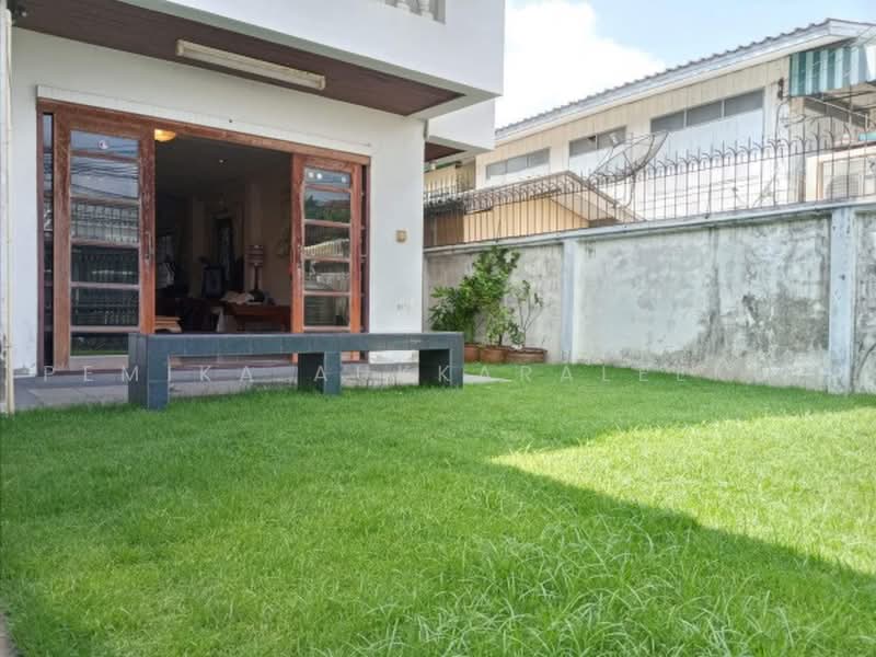 5-BR House, Bangkok, Chan Kasem, Chatuchak, Bangkok, 5 Bedrooms, 200 sqm, Single Detached House For Sale, by Pemika Aukkaraleekul, 500480685 - DDproperty.com
