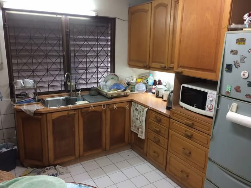5-BR House, Bangkok, Chan Kasem, Chatuchak, Bangkok, 5 Bedrooms, 200 sqm, Single Detached House For Sale, by Pemika Aukkaraleekul, 500480685 - DDproperty.com