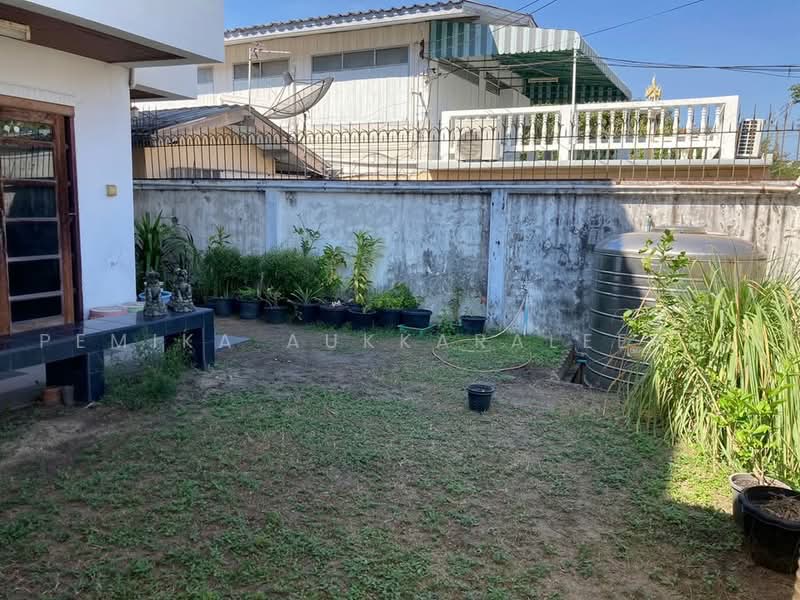 5-BR House, Bangkok, Chan Kasem, Chatuchak, Bangkok, 5 Bedrooms, 200 sqm, Single Detached House For Sale, by Pemika Aukkaraleekul, 500480685 - DDproperty.com