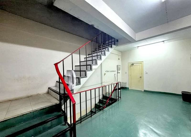 อาคารพาณิชย์ 3.5 ชั้น 14 ตร.ว. ใกล้สี่แยกดินแดง ซอยประชาสงเคราะห์2 แยก17 (ซอยรัชดาภิเษก3), Bangkok, ถนนประชาสงเคราะห์, Din Daeng, Bangkok, , 200 sqm, Shophouse For Sale, by คุณ วรรณรัช บุญสวัสดิ์ (วิน), 500480704 - DDproperty.com