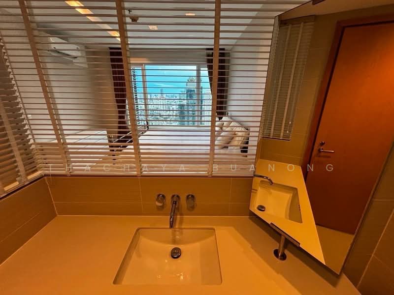 Siri At Sukhumvit, Bangkok, 902 Sukhumvit Road, Phra Kanong, Khlong Toei, Bangkok, 1 Bedroom, 52 sqm, Condo For Rent, by Thachaya Buanong, 500480740 - DDproperty.com