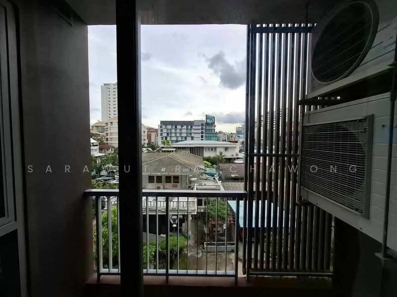 Focus Ploenchit, Bangkok, Soi Sukhumvit 2, Khlong Toei, Bangkok, 1 Bedroom, 34 sqm, Condo For Rent, by Sarawut Ratchawong, 500480743 - DDproperty.com