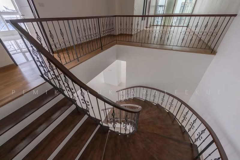 Asoke Place, Bangkok, Asok Montri Rd, Khlongtoei Nua, Watthana, Bangkok, 3 Bedrooms, 343 sqm, Condo For Sale, by Pemika Aukkaraleekul, 500480748 - DDproperty.com