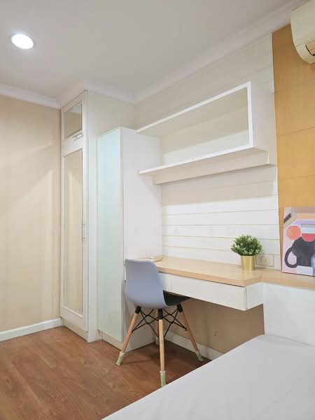 Lumpini Suite Ratchada-Rama 3, Bangkok, Soi Naradhiwat Rajanagarindra 30, Chong Nonsi, Yan Nawa, Bangkok, 3 Bedrooms, 85 sqm, Condo For Rent, by Boonraksa Sopak, 500480757 - DDproperty.com