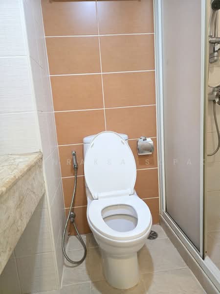 Lumpini Suite Ratchada-Rama 3, Bangkok, Soi Naradhiwat Rajanagarindra 30, Chong Nonsi, Yan Nawa, Bangkok, 3 Bedrooms, 85 sqm, Condo For Rent, by Boonraksa Sopak, 500480757 - DDproperty.com