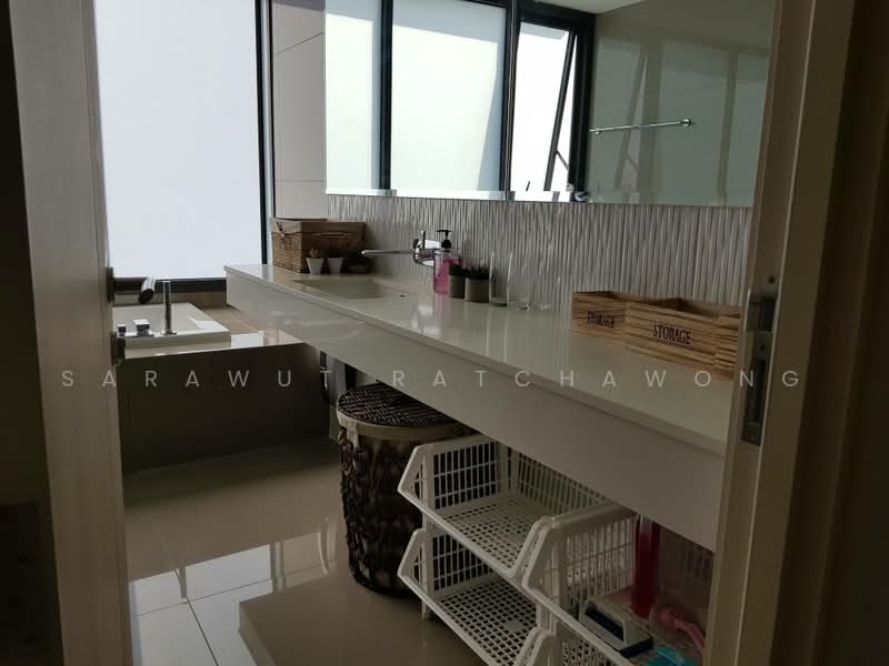 Rhythm Sukhumvit 42, Bangkok, Soi Sukhumvit 42, Sukhumvit Road, Phra Kanong, Khlong Toei, Bangkok, 2 Bedrooms, 80 sqm, Condo For Rent, by Sarawut Ratchawong, 500480772 - DDproperty.com