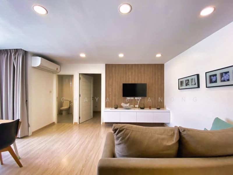39 Suites, Bangkok, Sukhumvit 39, Khlong Tan Nua, Watthana, Bangkok, 2 Bedrooms, 65 sqm, Condo For Rent, by Thachaya Buanong, 500480809 - DDproperty.com