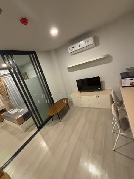 Aspire Onnut Station, Bangkok, Sukhumvit Road, Phra Kanong, Khlong Toei, Bangkok, 1 Bedroom, 32 sqm, Condo For Rent, by Thachaya Buanong, 500480816 - DDproperty.com