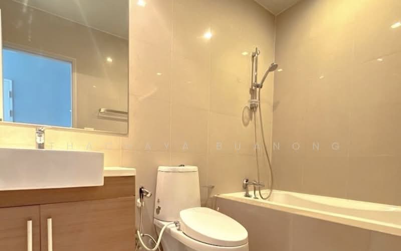 Noble Refine, Bangkok, Soi Sukhumvit 26, Sukhumvit Road, Khong Tan, Khlong Toei, Bangkok, 1 Bedroom, 52 sqm, Condo For Rent, by Thachaya Buanong, 500480831 - DDproperty.com