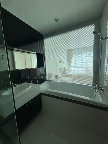 The Address Chidlom, Bangkok, Ploenchit Road, Lumphini, Pathum Wan, Bangkok, 1 Bedroom, 45 sqm, Condo For Rent, by Thachaya Buanong, 500480836 - DDproperty.com