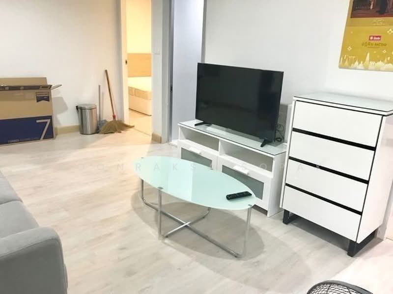 Life @ Ratchada-Huai Khwang, Bangkok, 189 Pracharatbamphen Road, Huai Khwang, Bangkok, 2 Bedrooms, 55 sqm, Condo For Rent, by Boonraksa Sopak, 500480860 - DDproperty.com