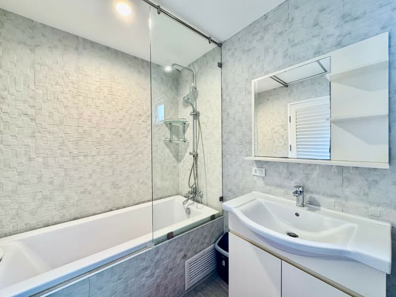 Silom Condominium : สีลมคอนโดมิเนียม, กรุงเทพ, สีลม, บางรัก, กรุงเทพ, 144 ตร.ม., คอนโด ให้เช่า, โดย Bangkok Residential, 500480885 - DDproperty.com
