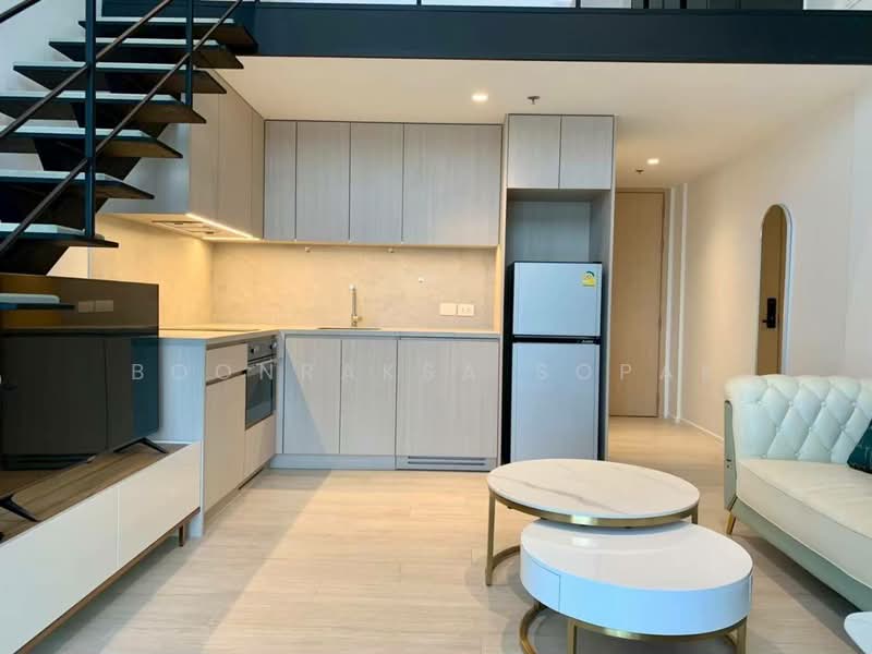 The Lofts Silom, Bangkok, Pramuan Road, Silom, Bang Rak, Bangkok, 1 Bedroom, 47 sqm, Condo For Rent, by Boonraksa Sopak, 500480887 - DDproperty.com