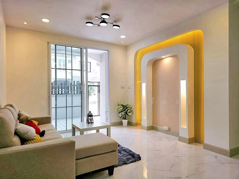 บ้านสวย 5 ห้องนอน อยู่ถนนเมน หมู่บ้านสุชา ติดถนนบางบัวทอง – สุพรรณบุรี ใกล้ตลาดสมบัติบุรี, Nonthaburi, บางบัวทอง - สุพรรณบุรี, Lahan, Bang Bua Thong, Nonthaburi, , 84 sqm, Land For Sale, by บุษบากร (เจี๊ยบ), 500480913 - DDproperty.com