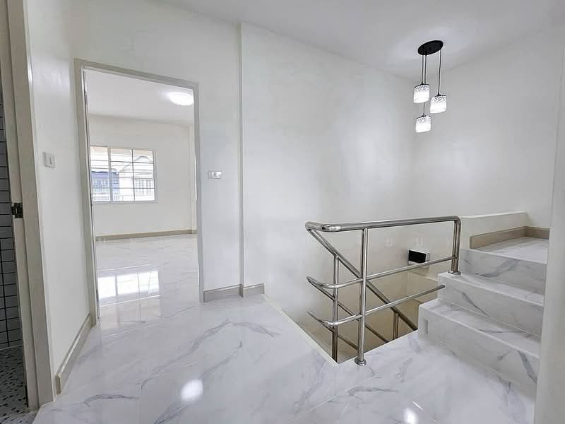 บ้านสวย 5 ห้องนอน อยู่ถนนเมน หมู่บ้านสุชา ติดถนนบางบัวทอง – สุพรรณบุรี ใกล้ตลาดสมบัติบุรี, Nonthaburi, บางบัวทอง - สุพรรณบุรี, Lahan, Bang Bua Thong, Nonthaburi, , 84 sqm, Land For Sale, by บุษบากร (เจี๊ยบ), 500480913 - DDproperty.com